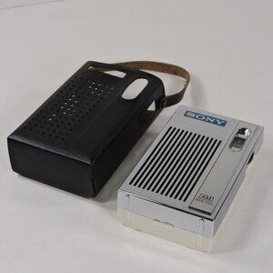 Vintage Sony Model 2R-31 AM Transistor Radio With Carry Case Tested Working